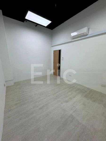 Office for Sale in  Woodlands 11 - Image 3